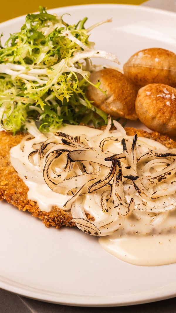 milanesa suiza, souffle potatoes